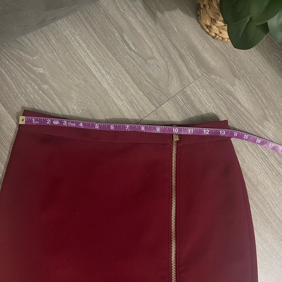 Talbots Maroon Wine Skirt With Gold Side Zipper - Picture 7 of 8